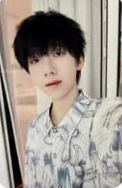 当阳光降落在这里小卡 玮辰 ver.C