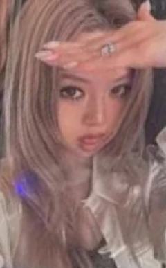 爱豆驿站幸运卡 贝