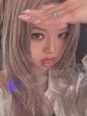 爱豆驿站幸运卡 贝