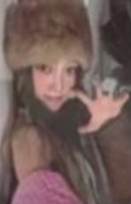 快闪拉链卫衣卡 书