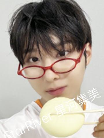 星河签售3.0 4 眼镜饺子ver.