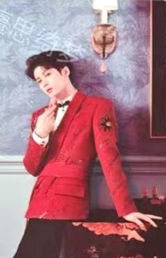 华伦天奴7.0代言卡 ver.1