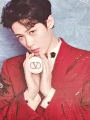 华伦天奴7.0代言卡 ver.5