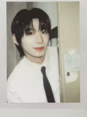 26台历固配拍立得5