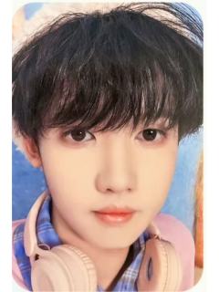 26台历单人款小卡 奕然ver.D