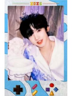 26台历单人款拍立得 奕然ver.B