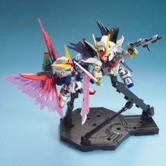 BB战士 强袭自由高达  VS 命运高达-资料图