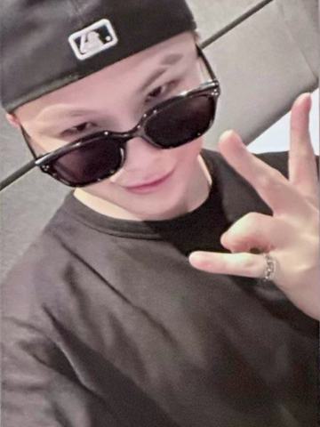 25生日墨镜卡ver.A