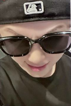 25生日墨镜卡ver.D