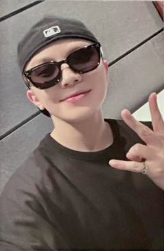 25生日墨镜卡ver.C