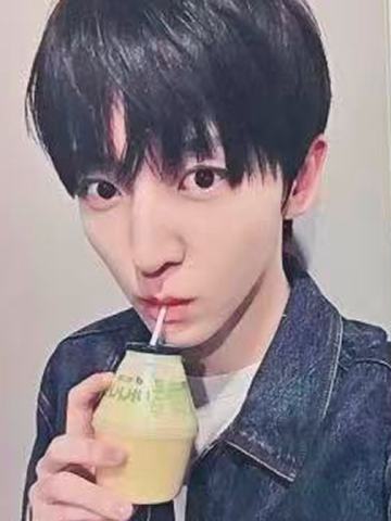 yzy幸运卡7 香蕉牛奶ver.