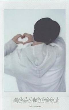 26台历yg拍立得 材-资料图