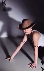 26台历扑克牌 梅花k