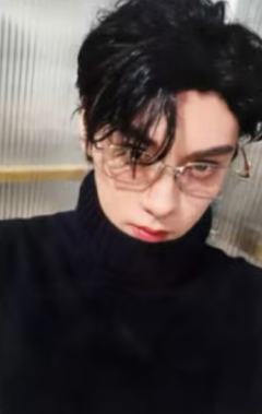 芭莎男士D版自拍卡 ver.C