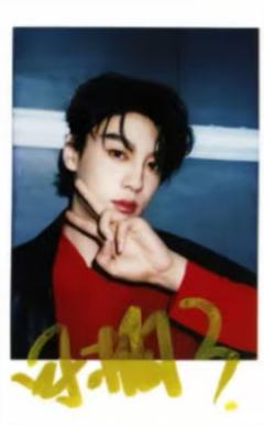 芭莎男士D版拍立得