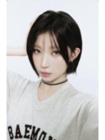 优衣库代言卡 角