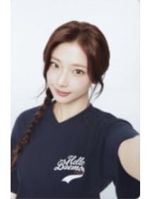 优衣库代言卡 露