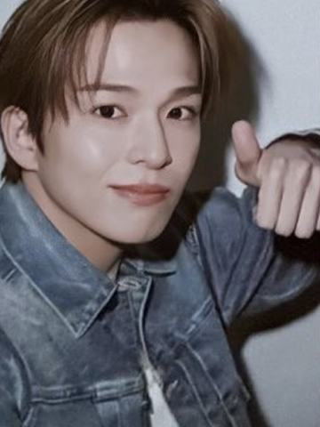 menokin代言卡 萨