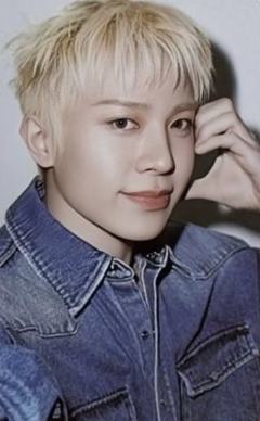 menokin代言卡 桃