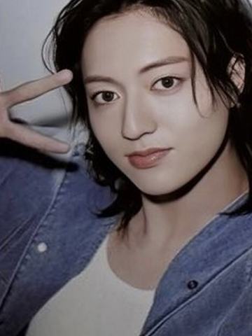 menokin代言卡 头