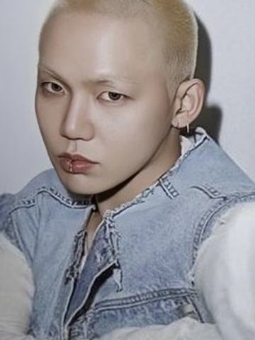 menokin代言卡 脆