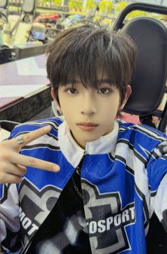 26台历单人款小卡 浚铭ver.A