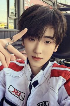 26台历单人款小卡 奇函ver.A