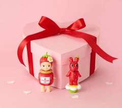 草莓小鹿-资料图