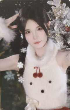 鲍雨欣 绛雪星愿主题纪念小卡ver.C