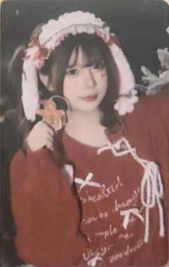 白佳媛 绛雪星愿主题纪念小卡ver.B