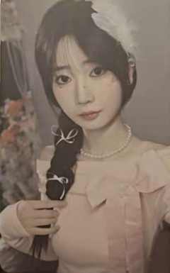 刘莹莹 26台历小卡ver.B