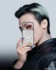 CASETiFY代言周边