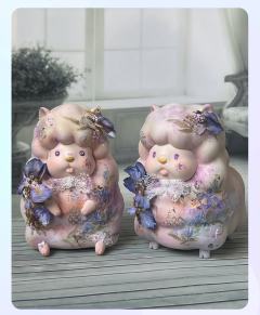 双双西噗X林小拉合作涂装off款西噗-那年鸢尾（坐姿）-资料图