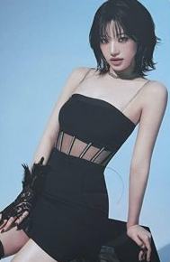 26台历固配明信片 玧 