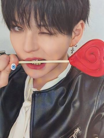 日巡场周满额卡 事