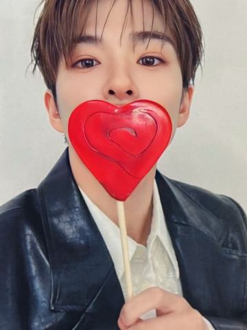 日巡场周满额卡 萨