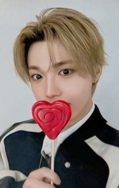 日巡场周满额卡 荣