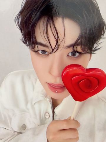 日巡场周满额卡 材