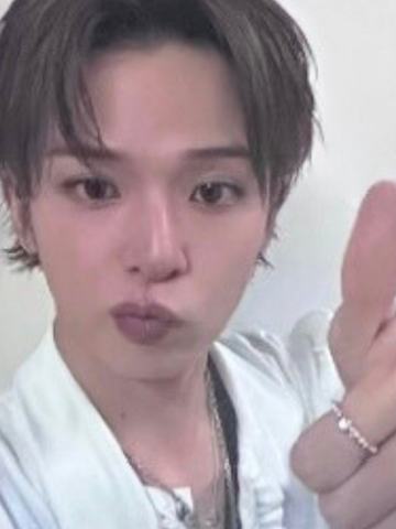 26台历k4线下签售 萨