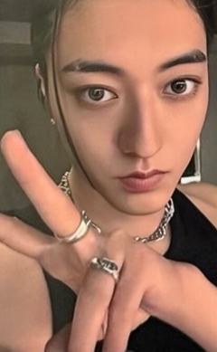 26台历set满额卡 头