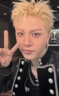 26台历set满额卡 桃