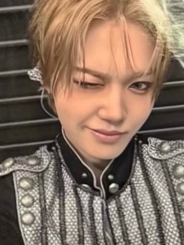 26台历set满额卡 荣