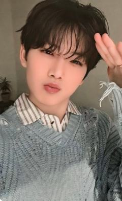 26台历周边满额卡 奎