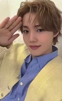 26台历周边满额卡 荣