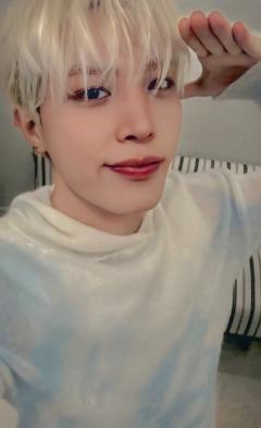 26台历周边满额卡 桃