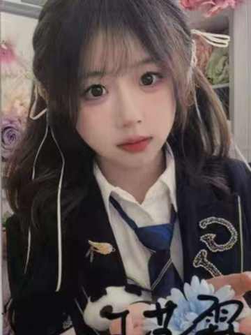 王艺霖 手牵手主题数签