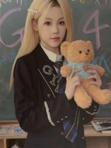 王依 手牵手主题小卡ver.C