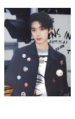 26台历单人款隐藏拍立得2