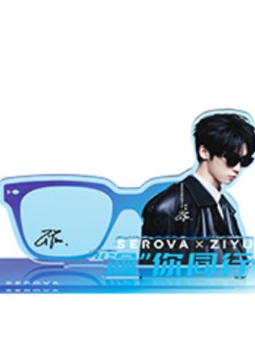 施华洛代言立牌