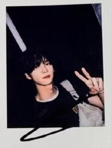 yzy北京签售入场卡1.0 1